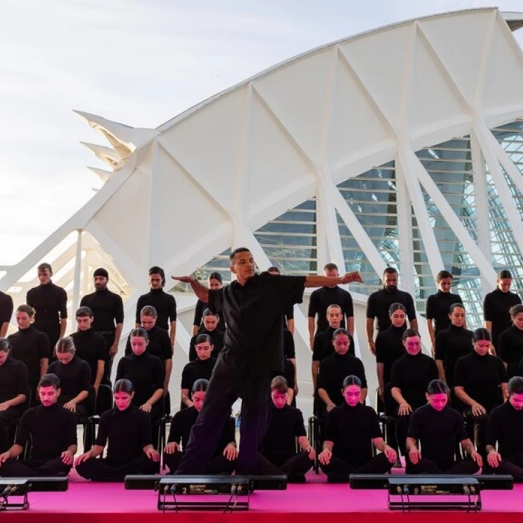 Imagen relacionada de valencia inversion artes escenicas