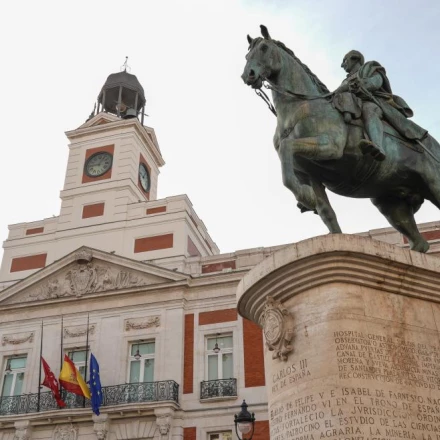 Imagen relacionada de real casa correos documental 40 aniversario