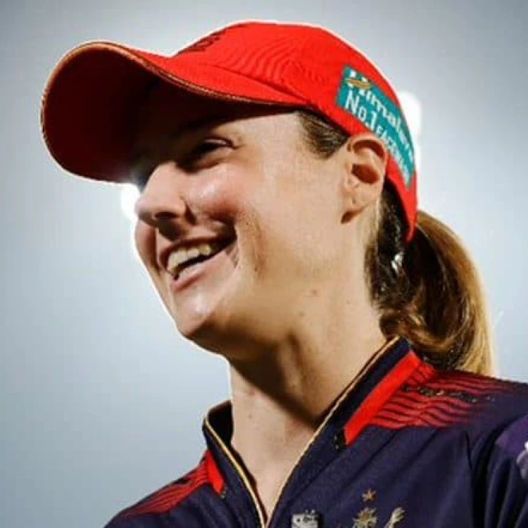 Imagen relacionada de ellyse perry reflexiona sobre temporada complicada rcb wpl 2025