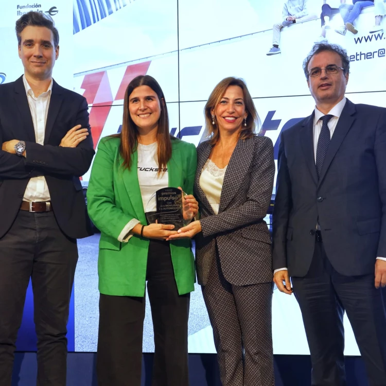 Imagen relacionada de alcaldesa zaragoza premios movilidad sostenible