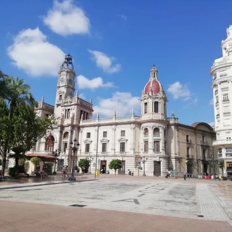 Imagen relacionada de valencianos bajada impuestos 2024