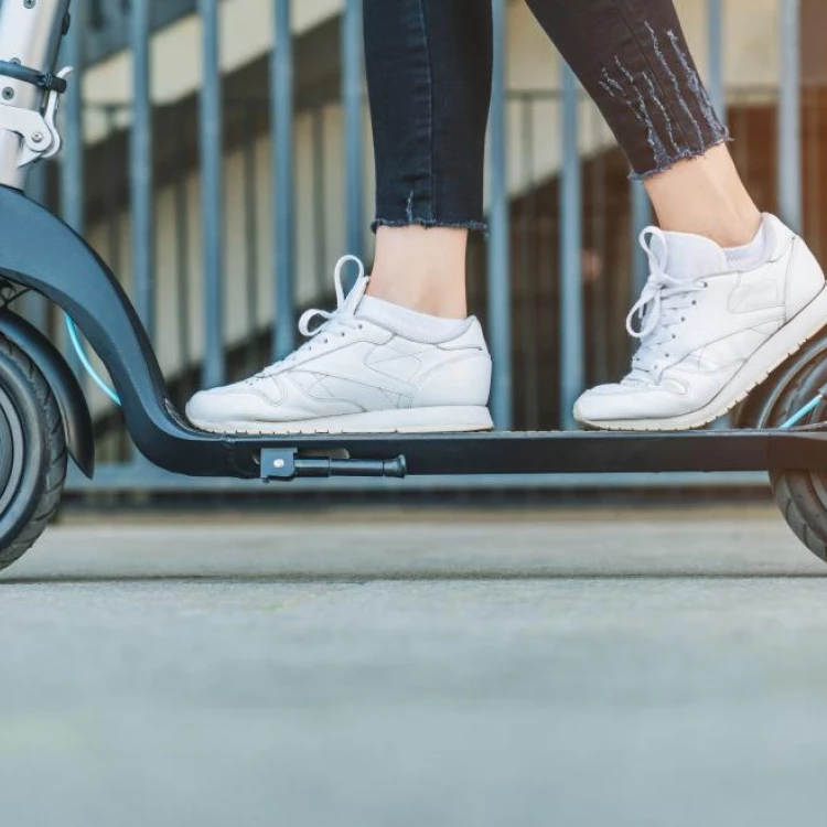 Imagen relacionada de restriccion provisional acceso patinetes electricos transporte madrid