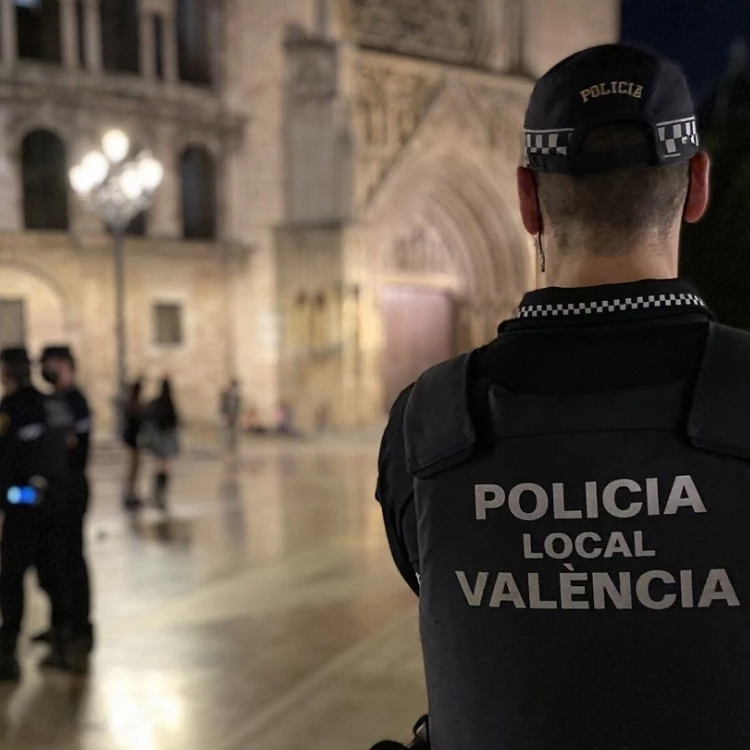 Imagen relacionada de reforzado dispositivo seguridad noche halloween valencia