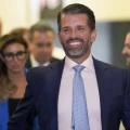 Imagen relacionada de donald trump jr solicita retrato favorecedor juicio fraude