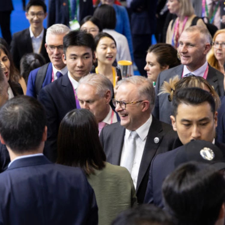 Imagen relacionada de primer ministro australiano visita import expo china