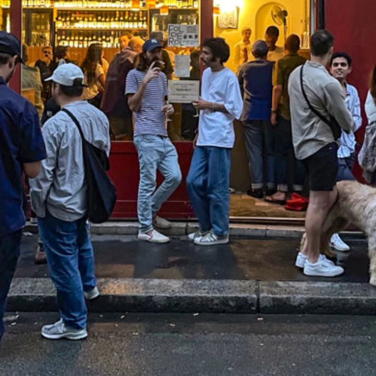 Imagen relacionada de colas comida fenomeno redes sociales