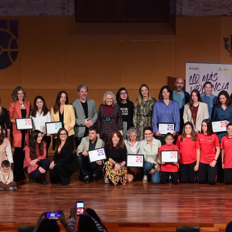 Imagen relacionada de el ayuntamiento de valencia celebra los iii premios para la igualdad con referentes femeninos