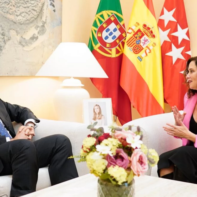 Imagen relacionada de intensifican relaciones espana portugal encuentro isabel diaz ayuso embajador portugues