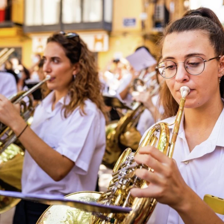 Imagen relacionada de ayuntamiento valencia convenio cosomuval labor cultural musical