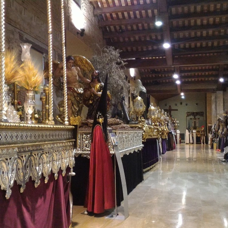 Imagen relacionada de exposicion fotografias valencia dolor gozo semana santa marinera