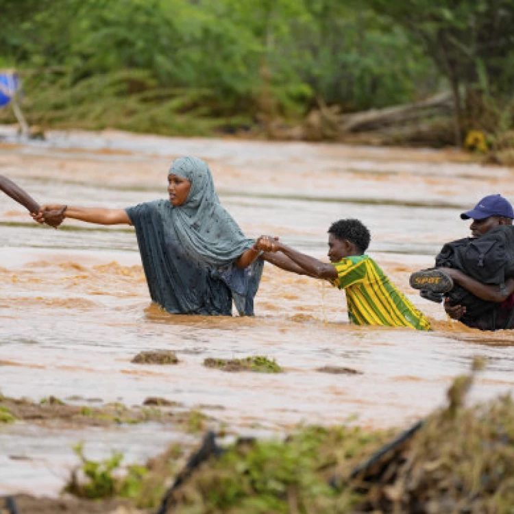 Imagen relacionada de inundaciones dejan 120 muertos en kenia