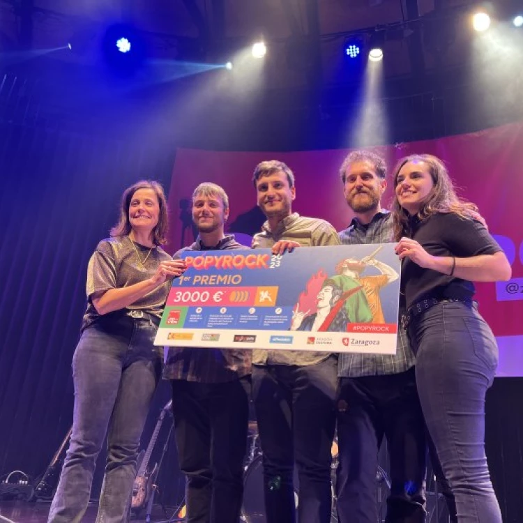 Imagen relacionada de muro kvartet ganadores del concurso popyrock en zaragoza