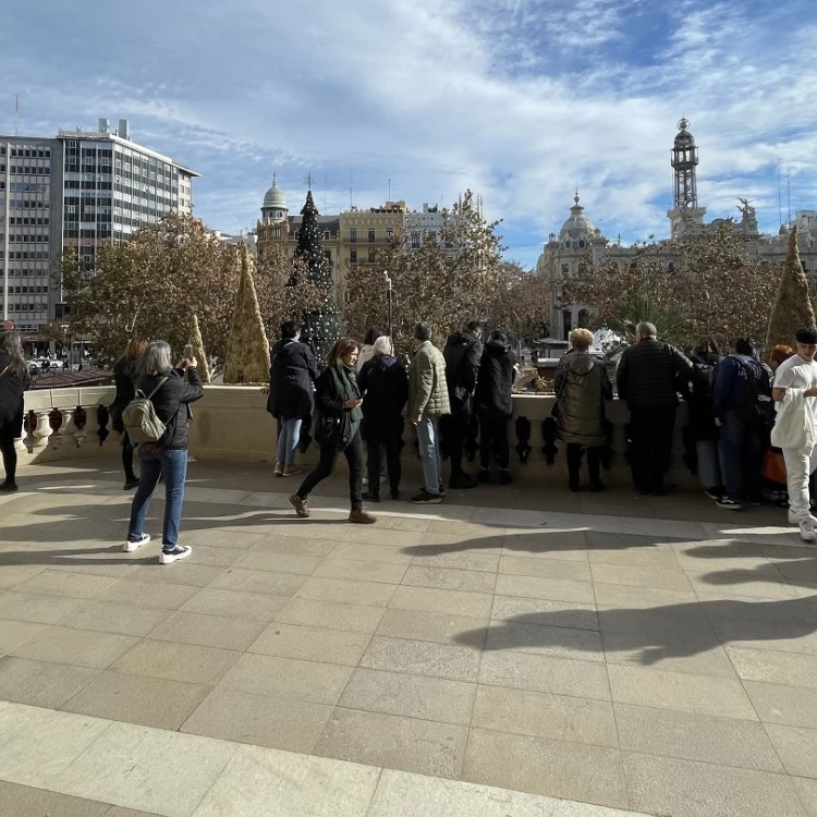 Imagen relacionada de record visitas ayuntamiento valencia diciembre