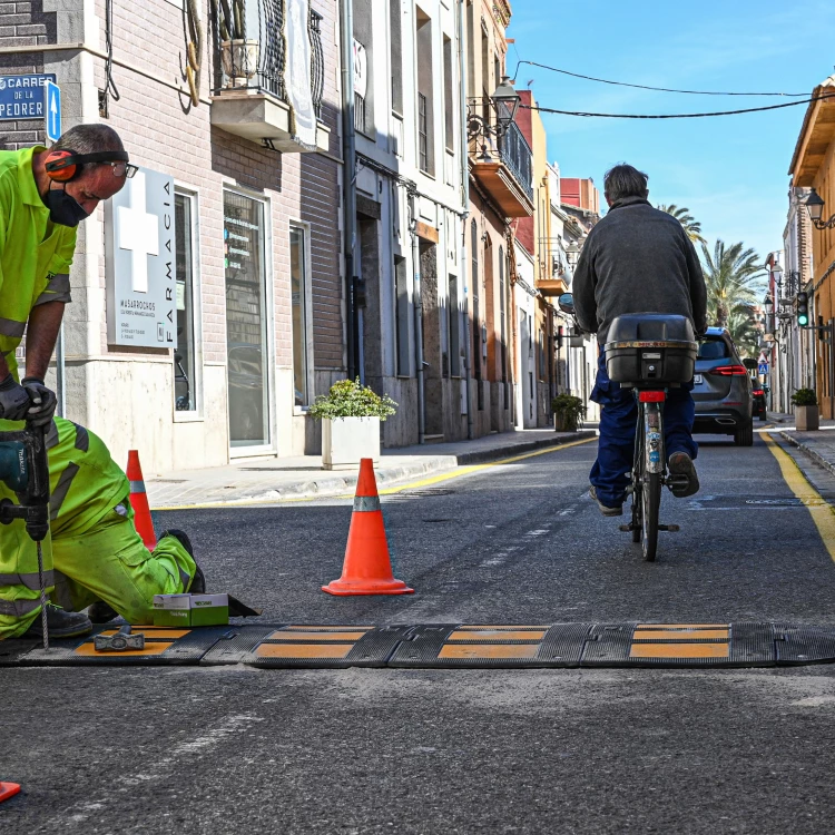 Imagen relacionada de ocoval amplia presencia redes sociales obras valencia