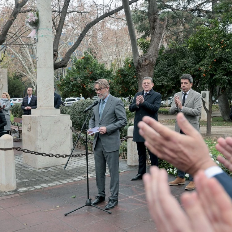 Imagen relacionada de alcaldesa valencia rechaza perdon terroristas aniversario asesinato manuel broseta