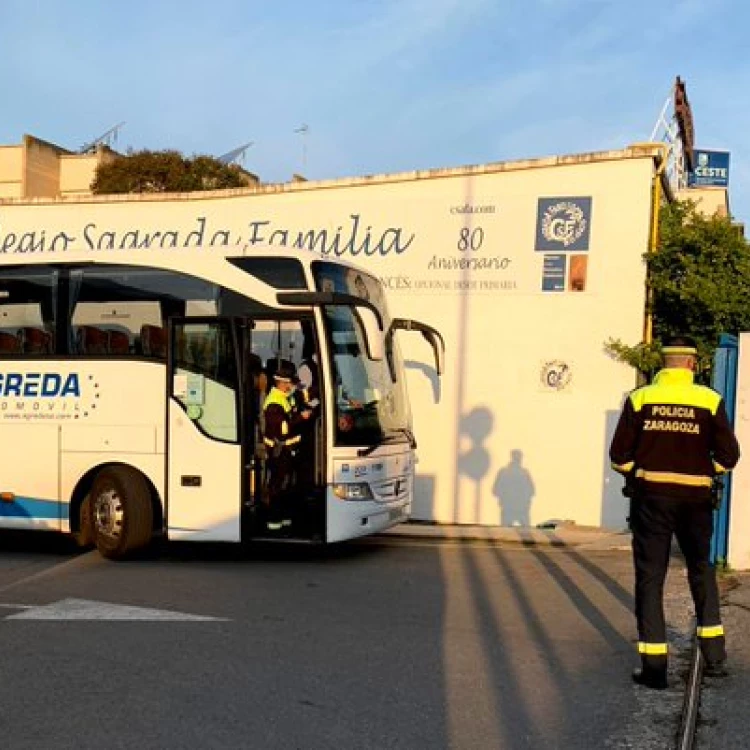 Imagen relacionada de control transporte escolar zaragoza