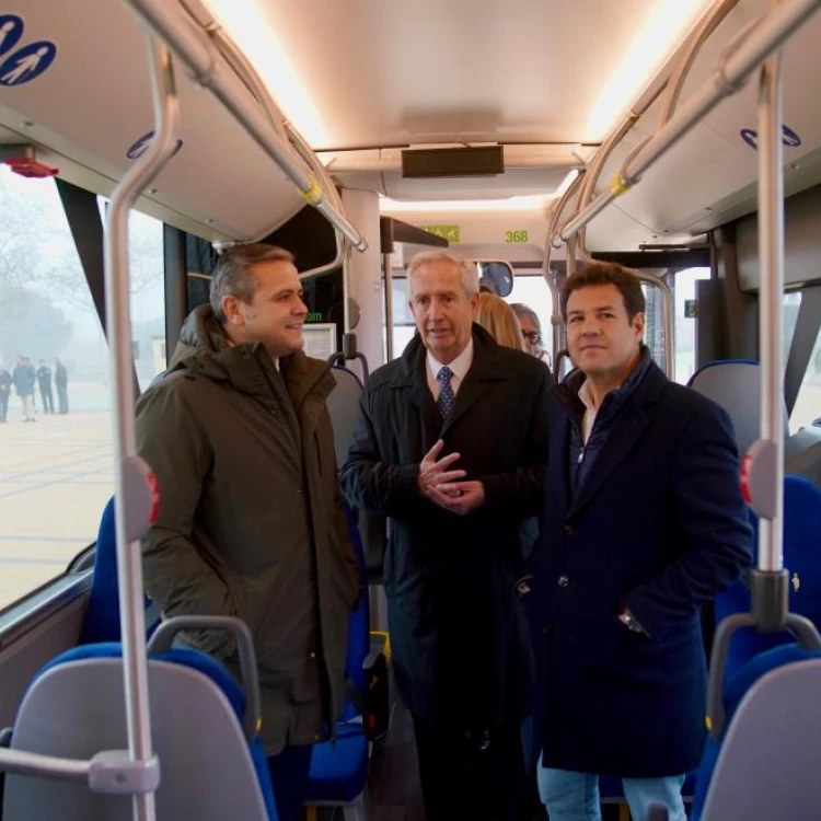 Imagen relacionada de autobuses ecologicos madrid