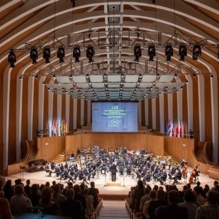 Imagen relacionada de comite organizador certamen internacional bandas valencia