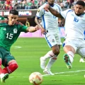 Imagen relacionada de mexico vence panama gol tardio novena copa oro