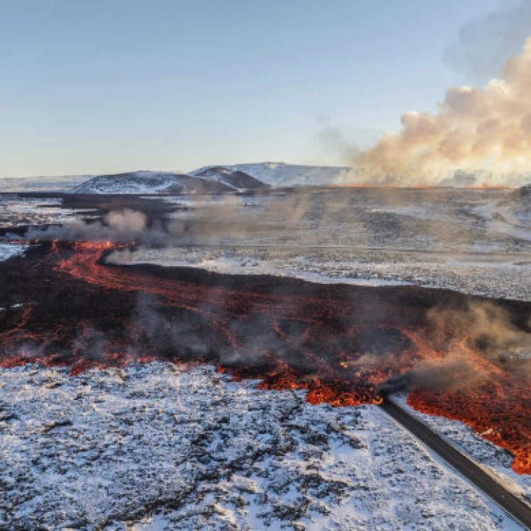 Imagen relacionada de erupcion volcan islandia suministro agua caliente