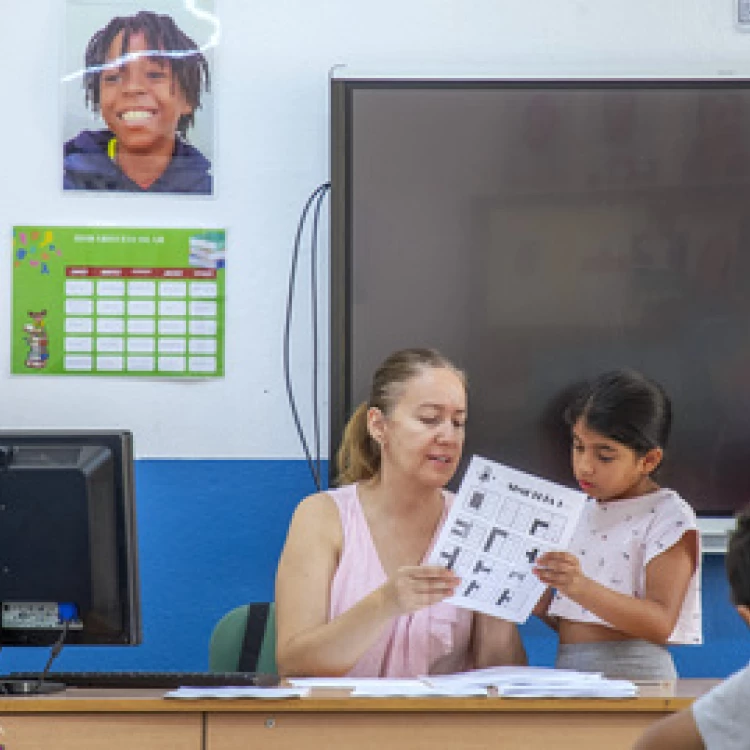 Imagen relacionada de oferta historica vacantes profesorado andalucia