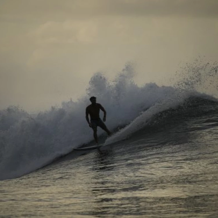 Imagen relacionada de teahupoo tahiti lucha identidad juegos olimpicos