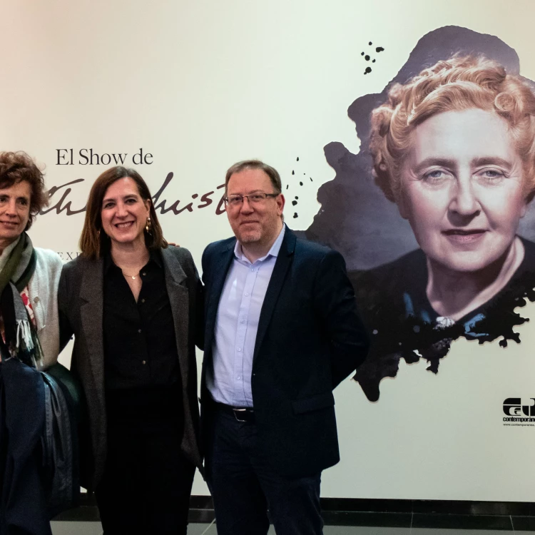 Imagen relacionada de exposicion sobre agatha christie en zaragoza