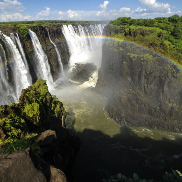 Imagen relacionada de turista australiano desaparecido en parque nacional cataratas victoria zimbabwe