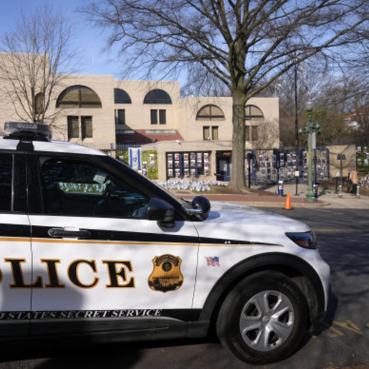 Imagen relacionada de miembro servicio militar eeuu muere prenderse fuego frente embajada israel washington