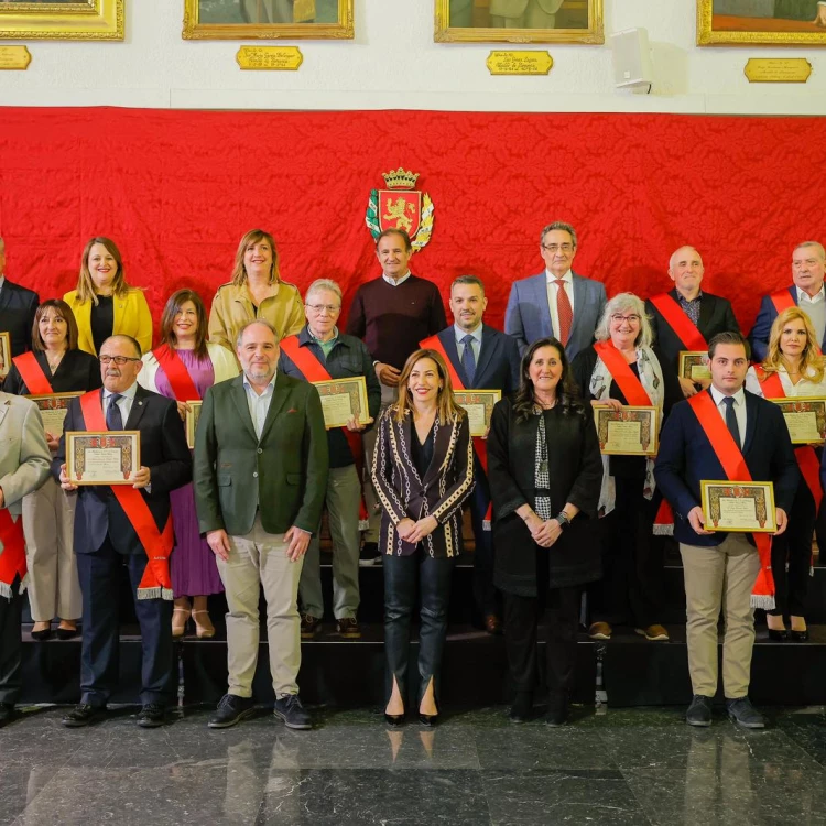 Imagen relacionada de natalia chueca representantes barrios rurales zaragoza