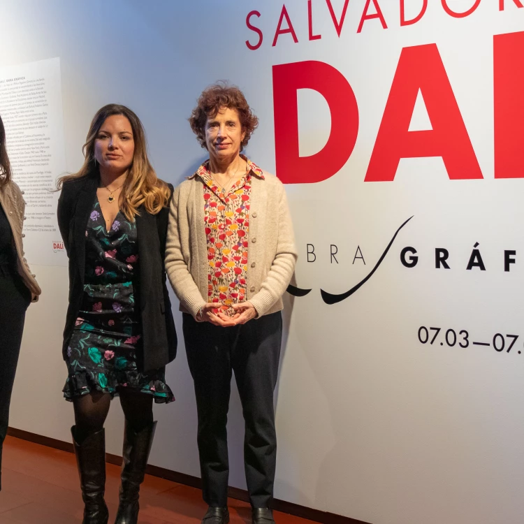 Imagen relacionada de exposicion salvador dali obra grafica