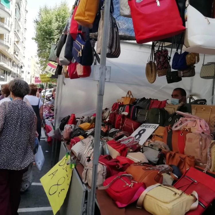 Imagen relacionada de suspendidos varios mercados en valencia durante las fallas