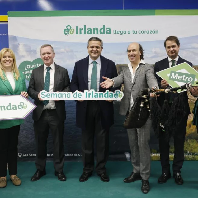 Imagen relacionada de festividad san patricio madrid metro