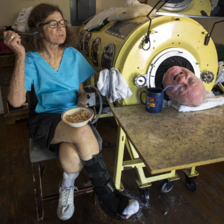 Imagen relacionada de fallece paul alexander la inspiradora historia de superacion de un hombre en un pulmon de acero