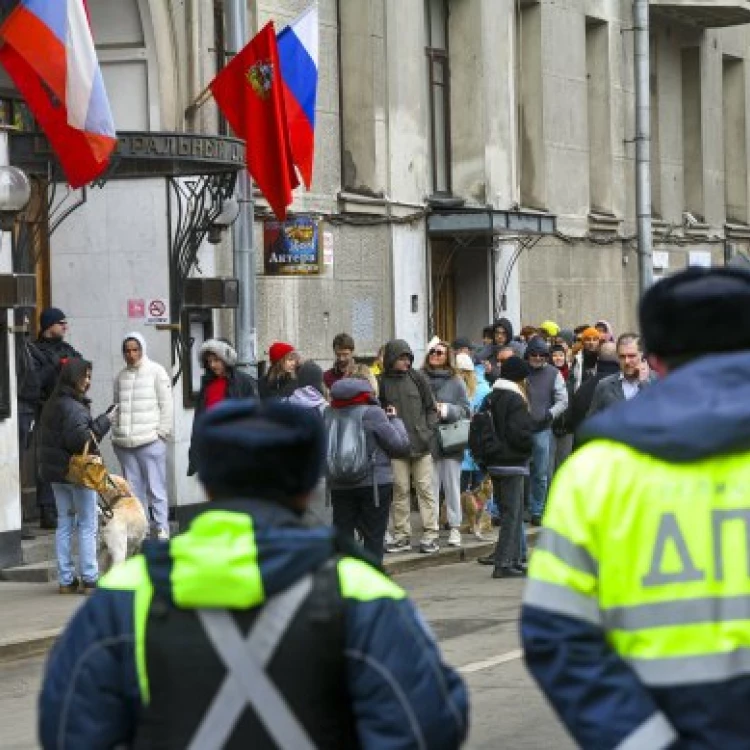 Imagen relacionada de putin gana por aplastante mayoria en rusia y fortalece su poder