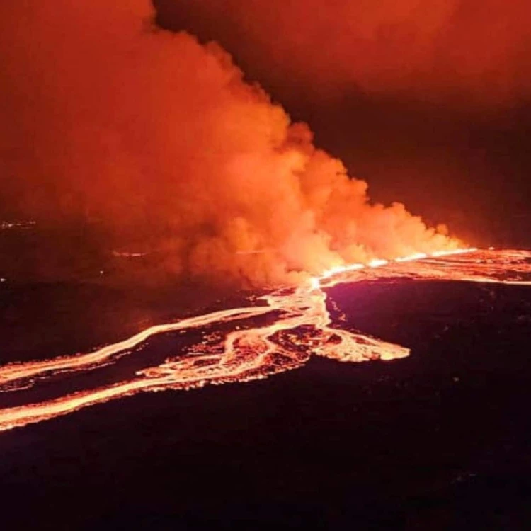 Imagen relacionada de volcan islandes entra en erupcion por cuarta vez desde diciembre