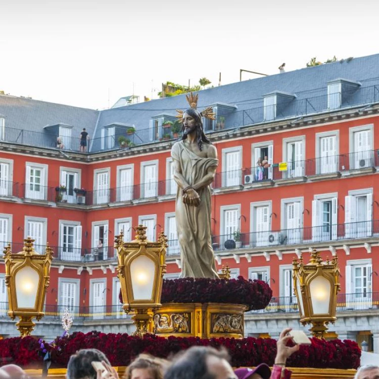 Imagen relacionada de semana santa madrid