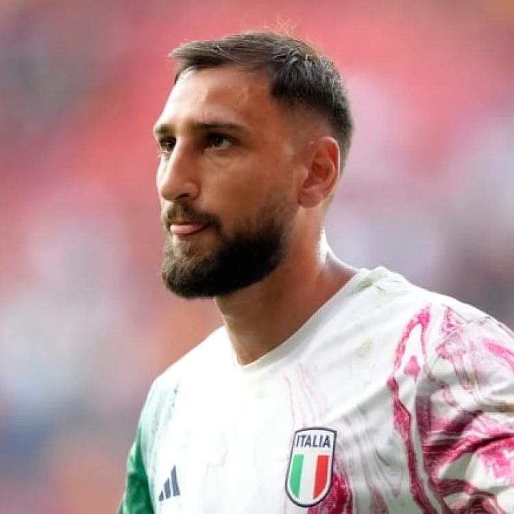 Imagen relacionada de violento asalto casa portero psg donnarumma