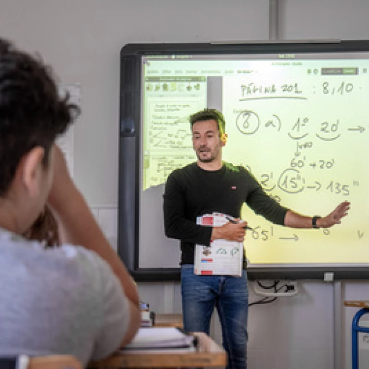 Imagen relacionada de miles estudiantes andaluces cultura financiera finanzas jovenes