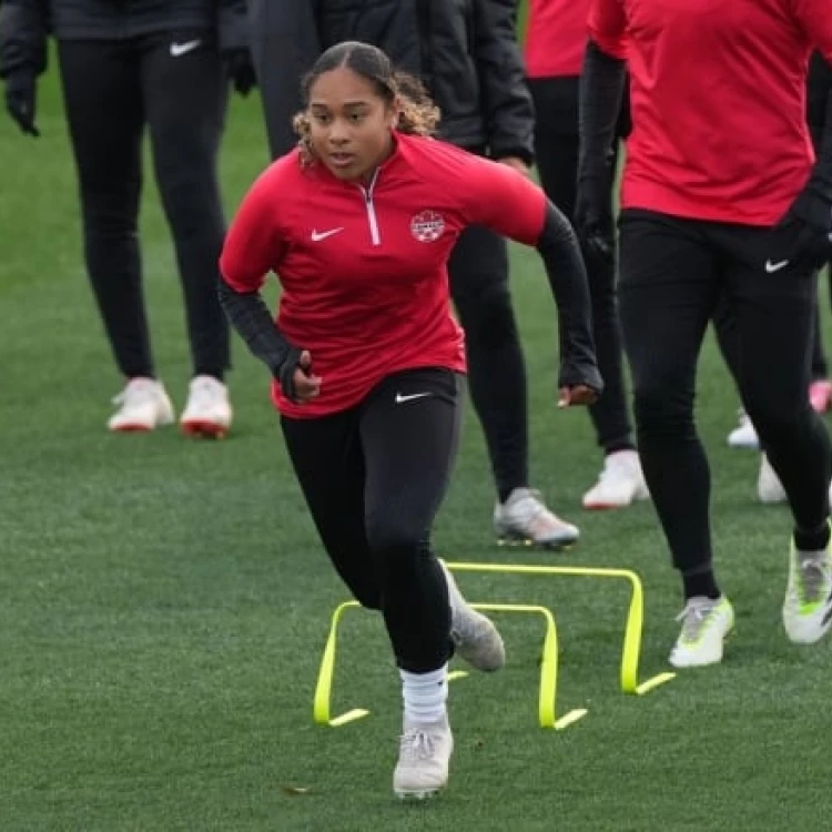 Imagen relacionada de joven canadiense olivia smith profesional sporting cp portugal