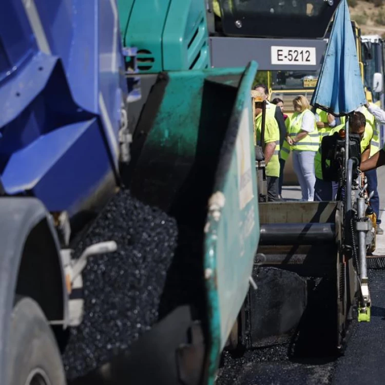 Imagen relacionada de actuaciones mejora firme carreteras madrid