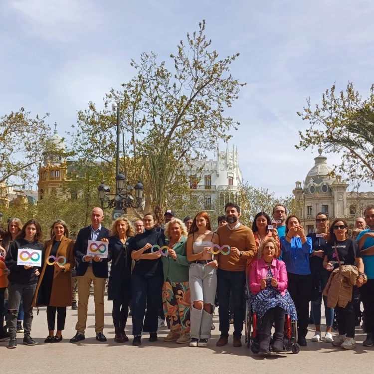 Imagen relacionada de el ayuntamiento de valencia apoya la inclusion real en el dia mundial del autismo