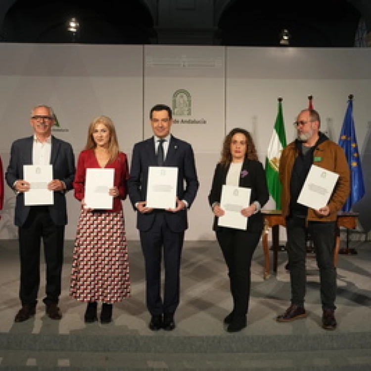 Imagen relacionada de ampliacion jornada laboral monitores escolares andalucia