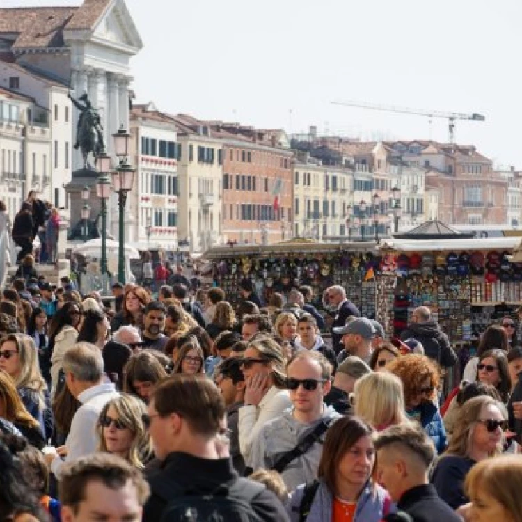 Imagen relacionada de venecia implementa tarifa dia