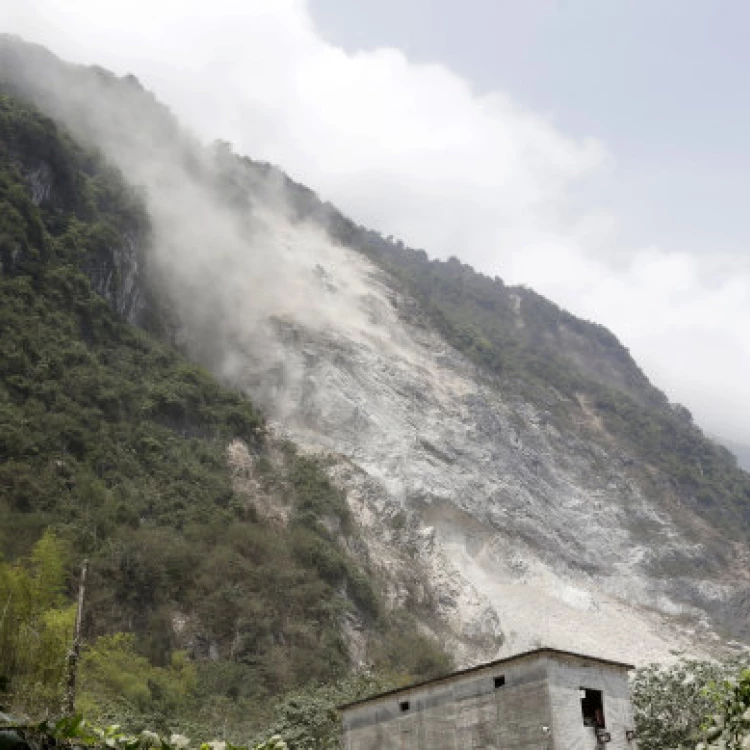 Imagen relacionada de dos australianos entre los desaparecidos en taiwan tras terremoto