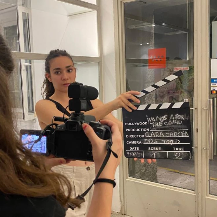 Imagen relacionada de ayuda millonaria escuela cinematografia madrid