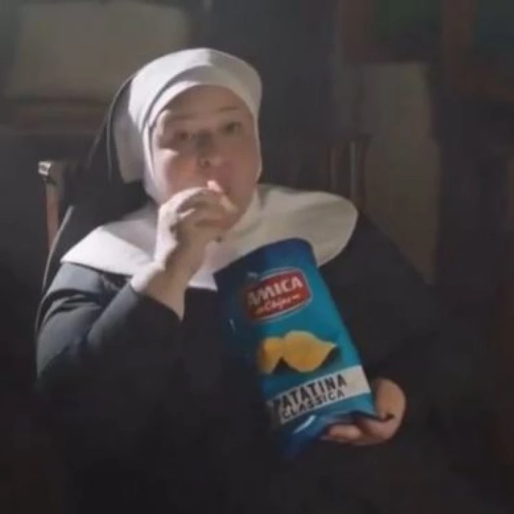 Imagen relacionada de polemica anuncio crisps italia