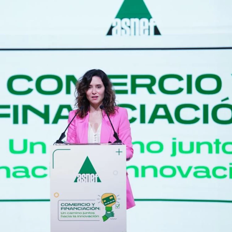 Imagen relacionada de isabel diaz ayuso clausura jornada economia libre madrid