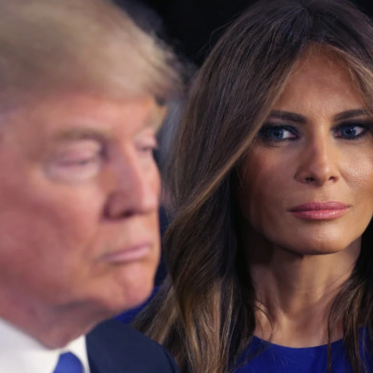 Imagen relacionada de melania trump sigue en pie a pesar de los escandalos de donald trump