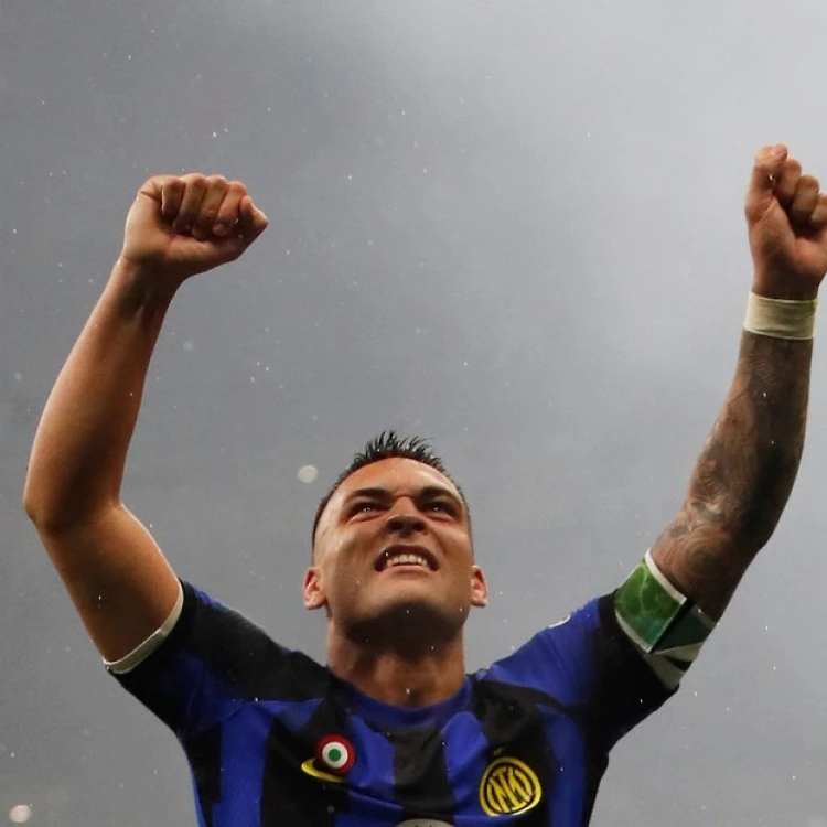 Imagen relacionada de inter lautaro martinez campeon serie a milan clasico